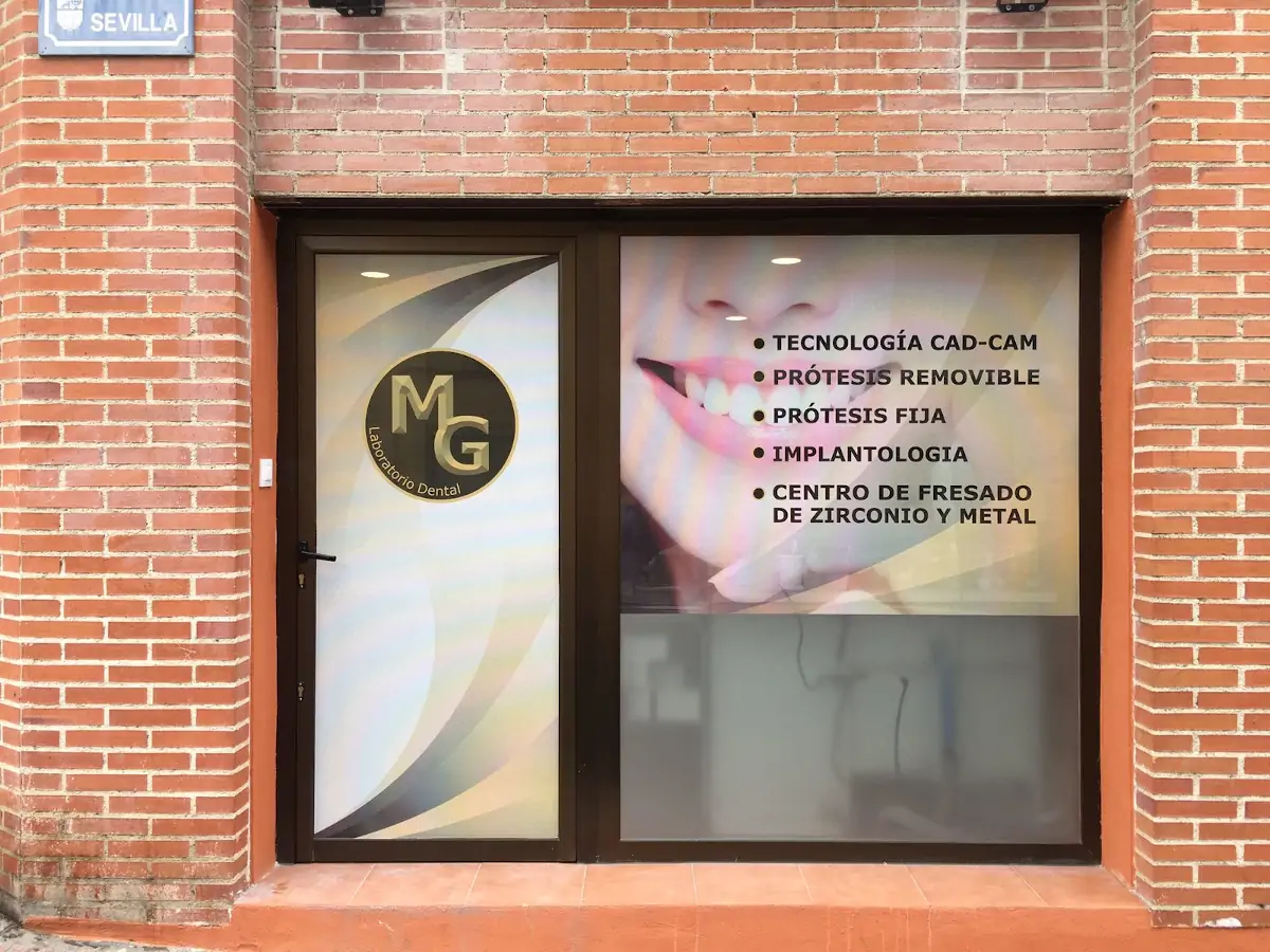 Vinilos adhesivos microperforados para cristales en Alcobendas (Madrid)
